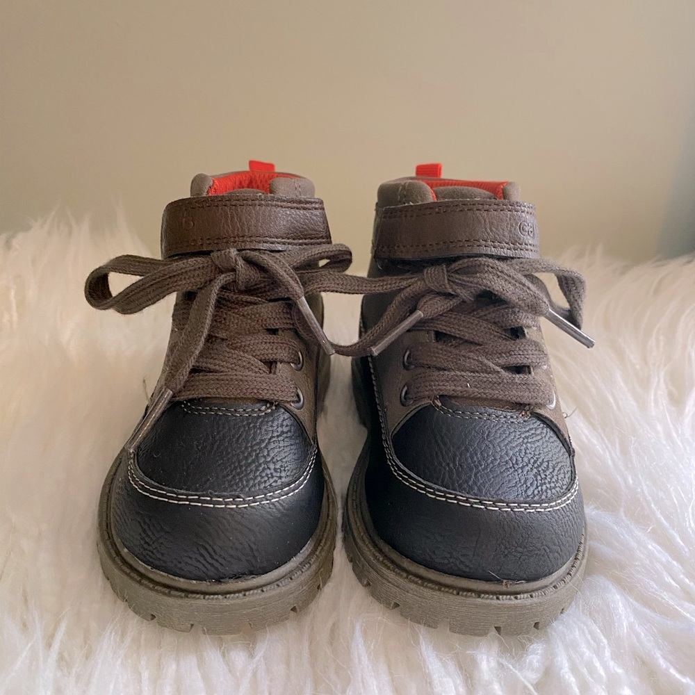 Carter’s Toddler Boys’ Boots EUC 7